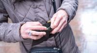 Trotz vergleichbarem Arbeitsleben und gleicher Krankheit bekommen manche Erwerbsminderungsrentner weniger als andere.