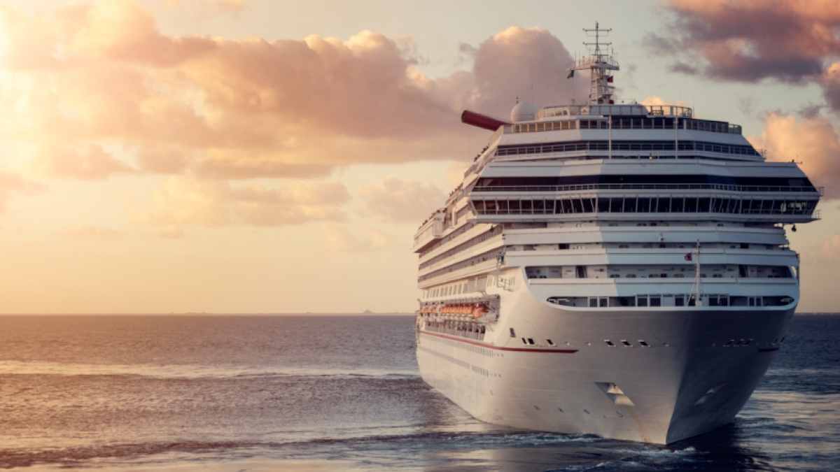 Eine Frau ist aus dem 5. Stock eines Kreuzfahrtschiffes gest&uuml;rzt. (Foto)