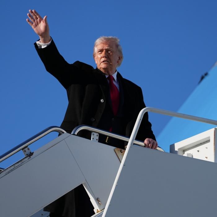 US-Präsident sorgt mit Sing-Auftritt für Fremdscham