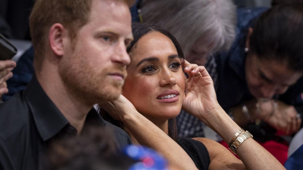 Prinz Harry und Meghan Markle gehen derzeit - zumindest in Karrieredingen - getrennte Wege. (Foto)