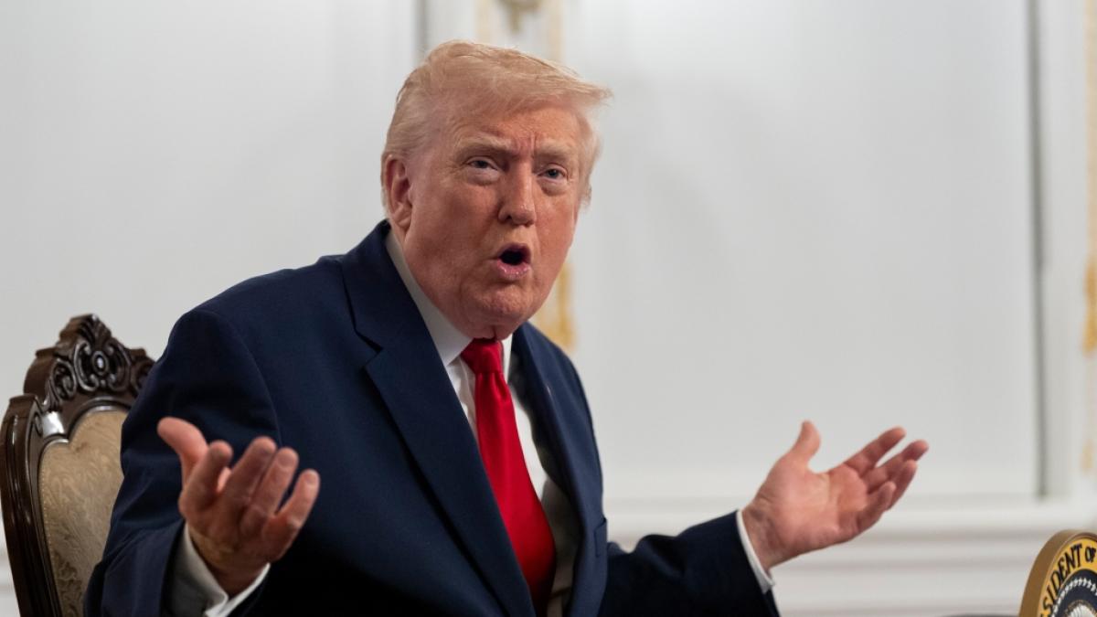 Donald Trump griff bei einer Pressekonferenz in Florida eine Reporterin verbal scharf an. (Foto)