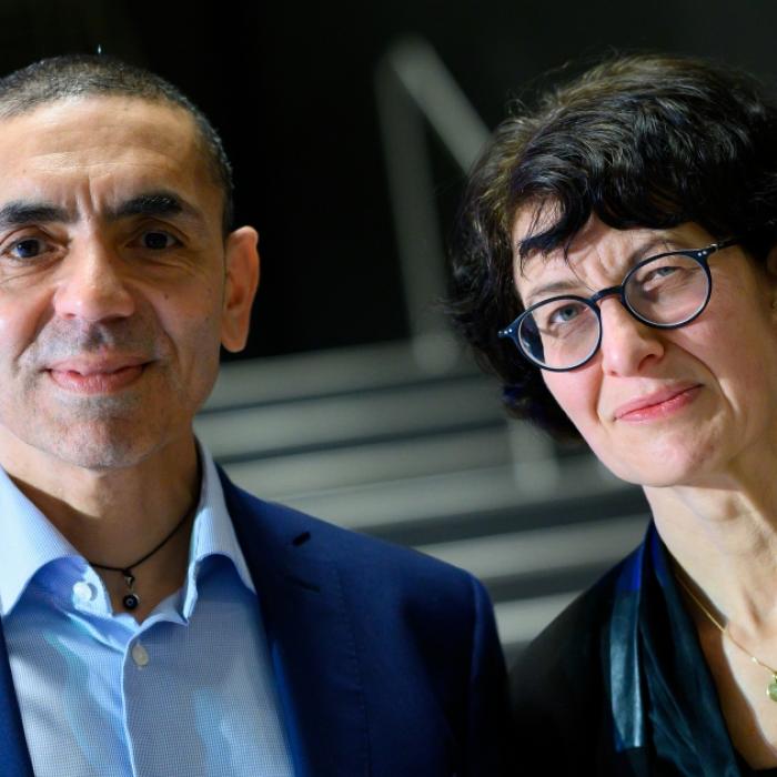 Milliarden-Umsatz! So reich sind die Biontech-Gründer