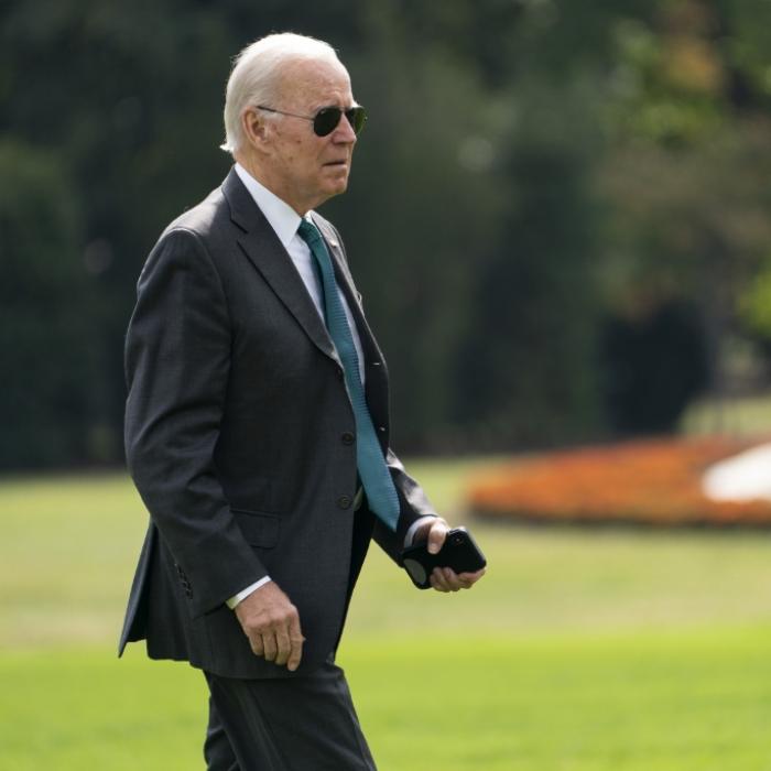 Im eigenen Garten verlaufen! US-Präsident findet den Weg nicht mehr