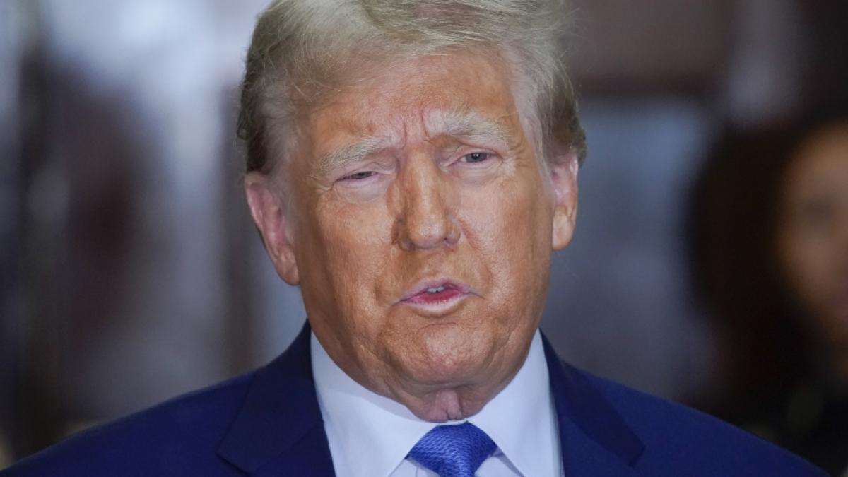 Donald Trump wird f&uuml;r einen Auftritt zusammen mit seiner Enkelin (4) kritisiert. (Foto)