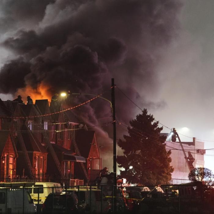 Privatjet mitten in der Stadt abgestürzt - lösten Sauerstoffflaschen die Explosion aus?