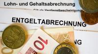 Laut einer Studie könnten die Sozialabgaben für Arbeitnehmer in den nächsten Jahren stark ansteigen.