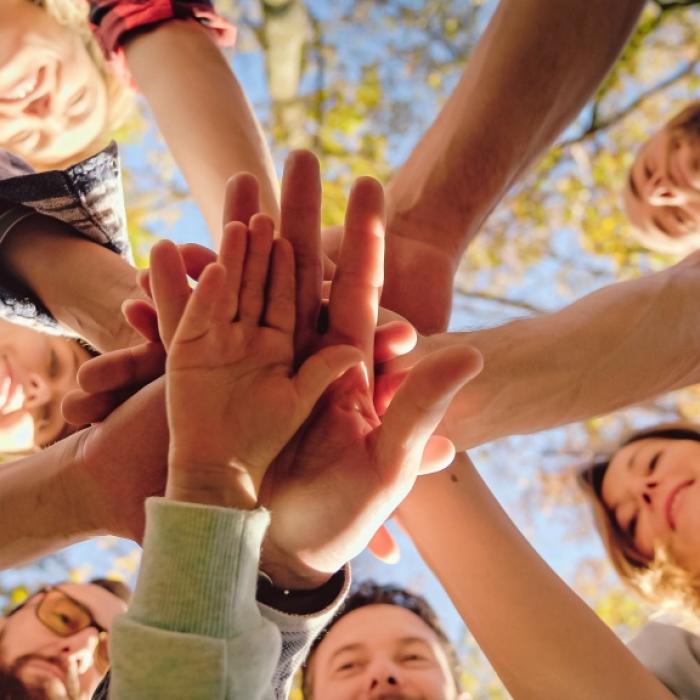 Ehrenamt: sinnvoll engagieren, lokal helfen.