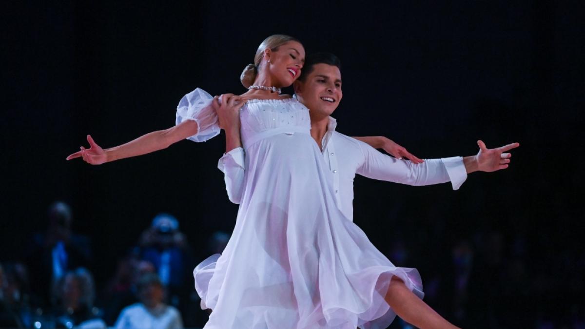 Alexandr und Patricija Ionel 2021&nbsp;im Finale der Showdance Standard Weltmeisterschaft in Leipzig. (Foto)