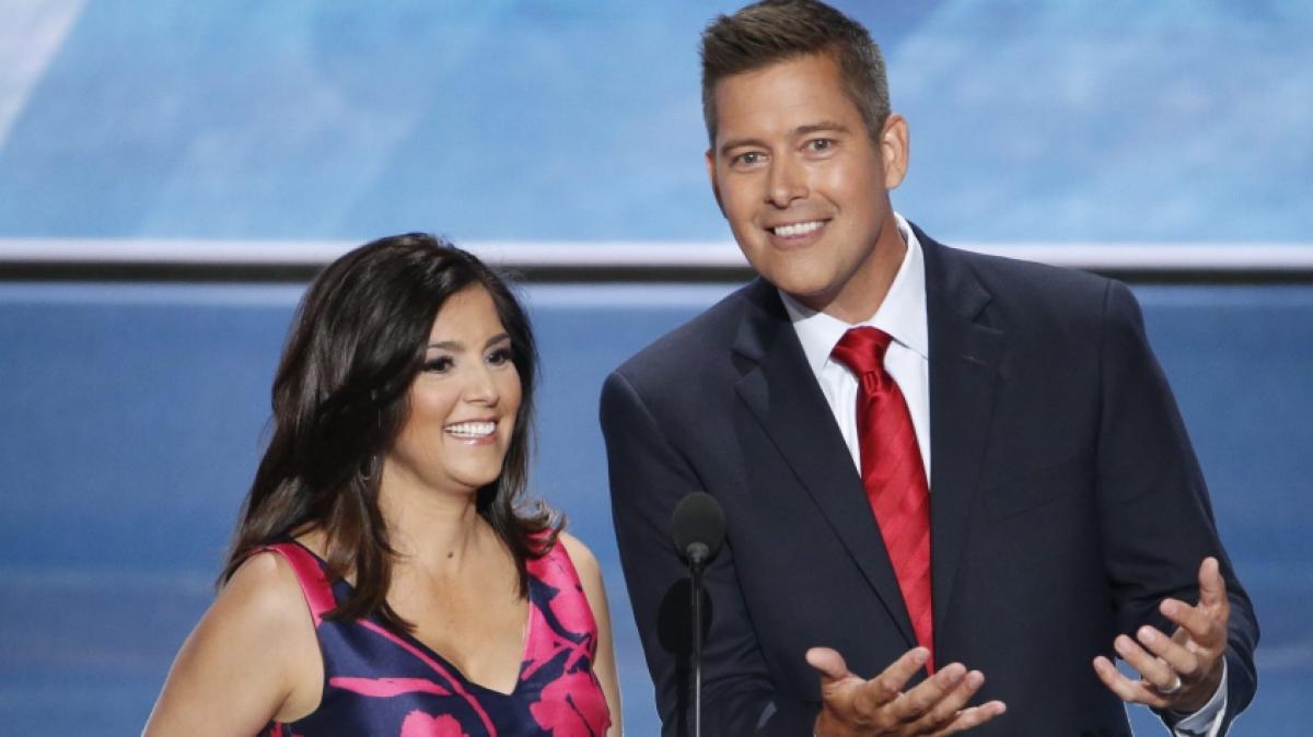 Sean Duffy spricht in einem Podcast auff&auml;llig offen &uuml;ber Sydney Sweeneys K&ouml;rperformen. Dass seine Ehefrau dabei direkt neben ihm sitzt, macht die Szene noch brisanter. (Foto)