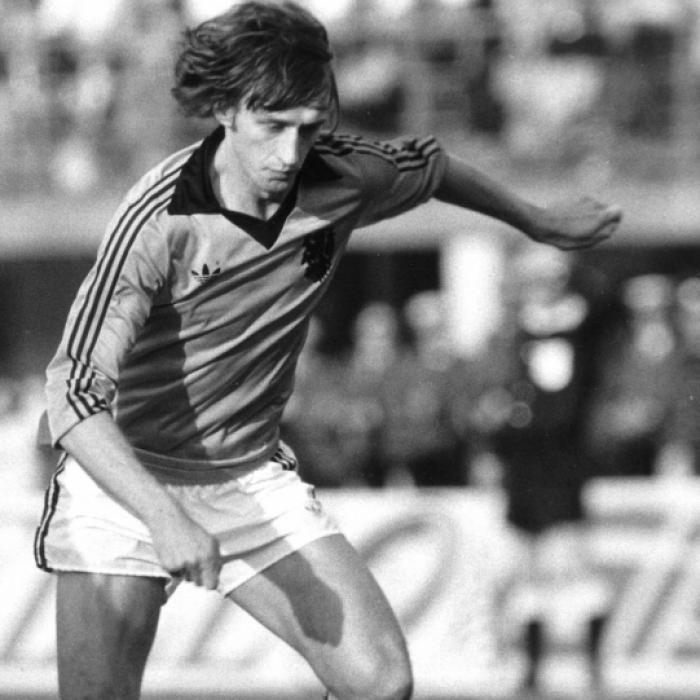 Fußballwelt trauert! WM-Legende mit 72 Jahren gestorben