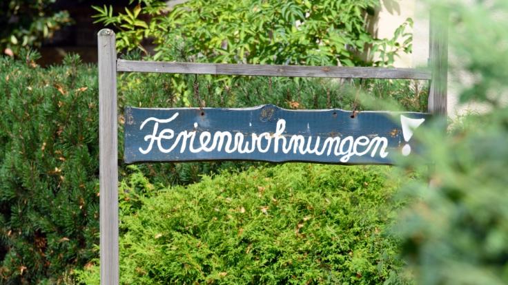 Was passiert mit dem Geld, wenn man wegen des Beherbergungsverbots eine Reise absagen muss?