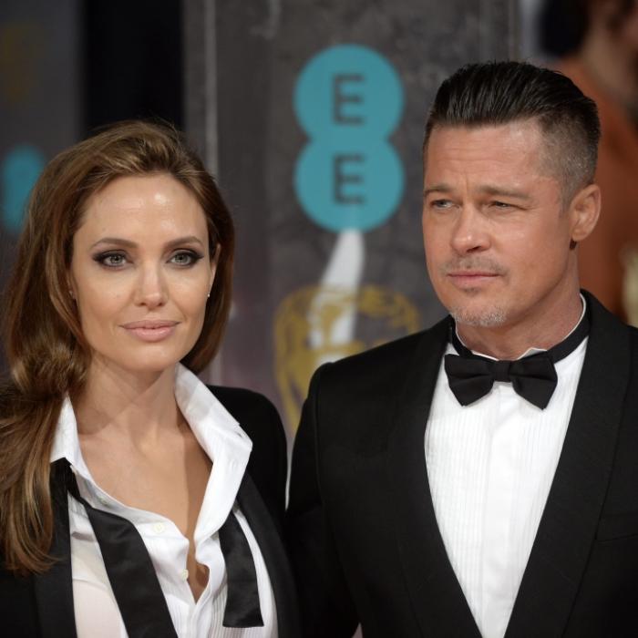 Mittelfinger-Hammer! Sendet sie Brad Pitt hier einen 