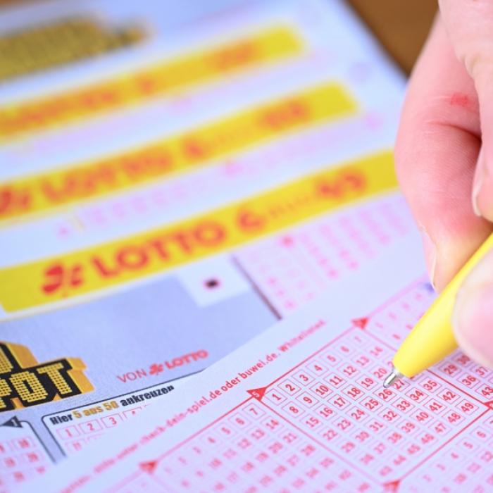 Mit künstlicher Intelligenz zum Lotto-Gewinn? Mathematiker klärt auf
