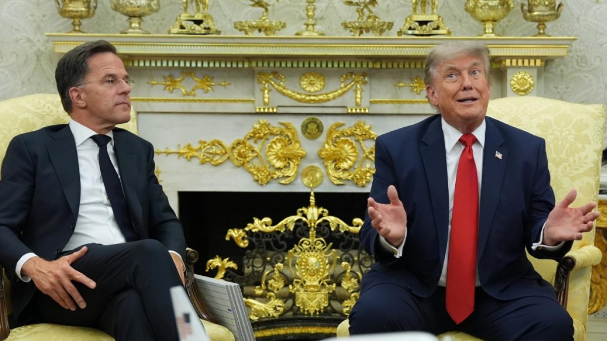 Beim Treffen mit Nato-Generalsekret&auml;r Mark Rutte (l.) im Wei&szlig;en Haus beschwerte sich Donald Trump (r.) erneut &uuml;ber Deutschland. (Foto)