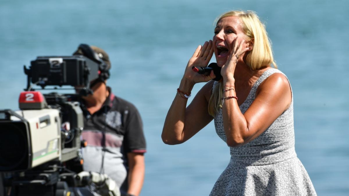 Andrea Kiewel feierte im "ZDF-Fernsehgarten" die 90er Jahre - den Zuschauern war aus verschiedenen Gr&uuml;nden zum Schreien zumute. (Foto)