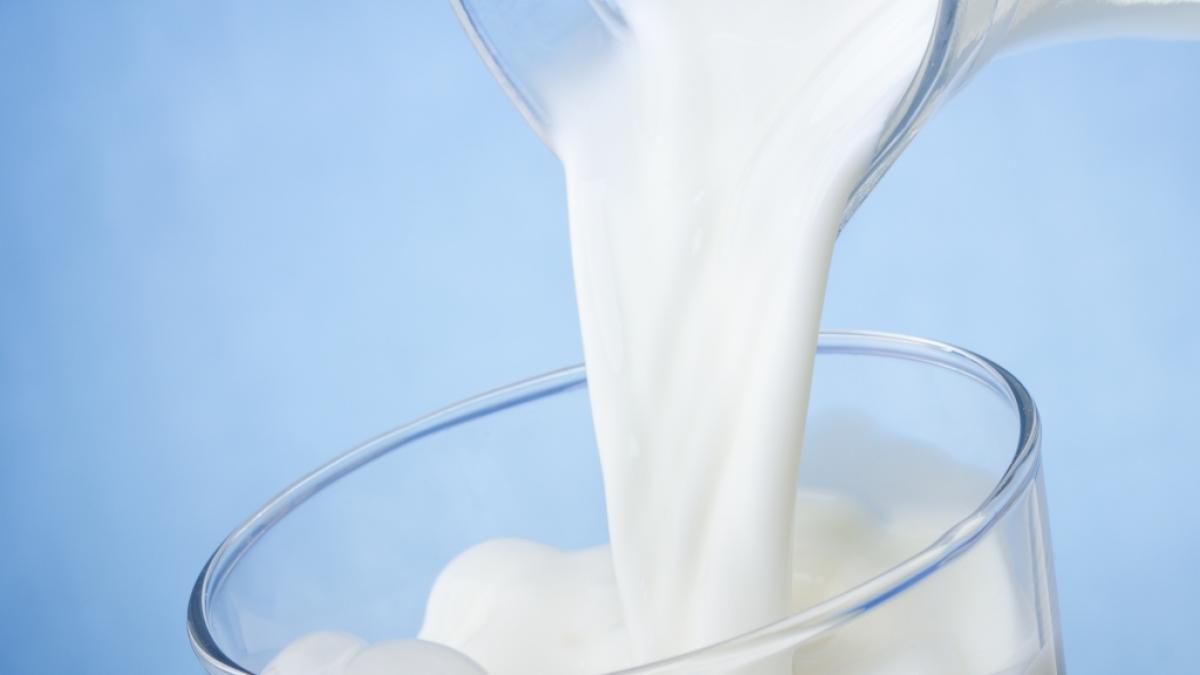 Eine Bio-Milch wird aktuell zur&uuml;ckgerufen. (Foto)