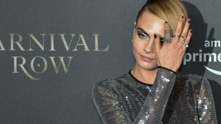 Cara Delevingne trauert um ihre verstorbene Patin.