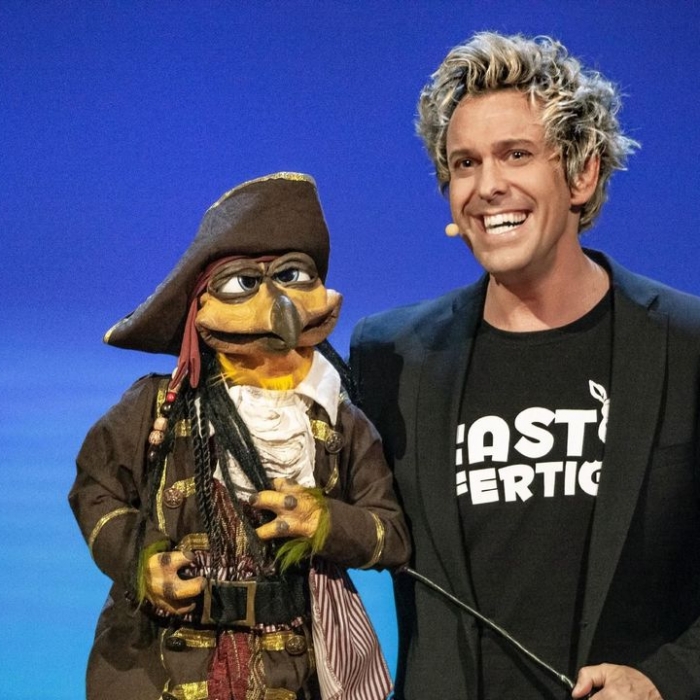 Wiederholung der Show im TV und online
