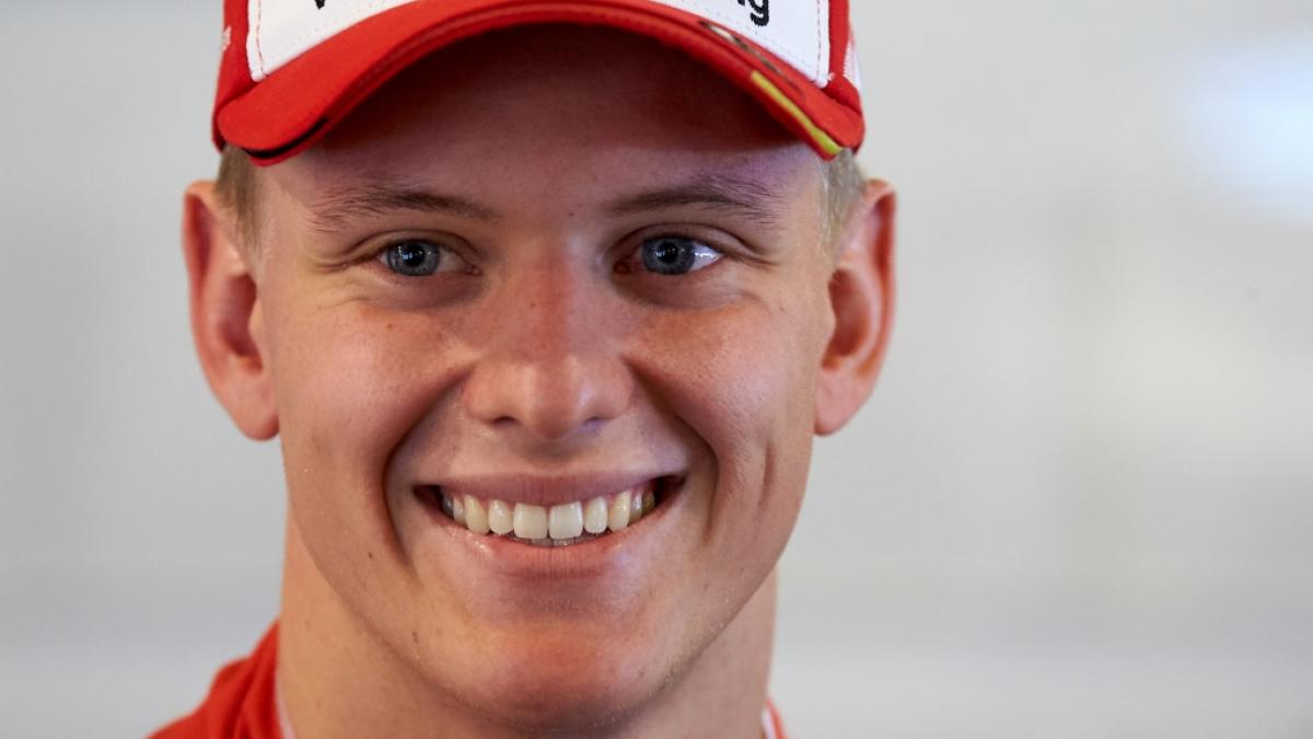 Mick Schumacher tritt vielleicht bald in Michael Schumachers Fu&szlig;stapfen. (Foto)