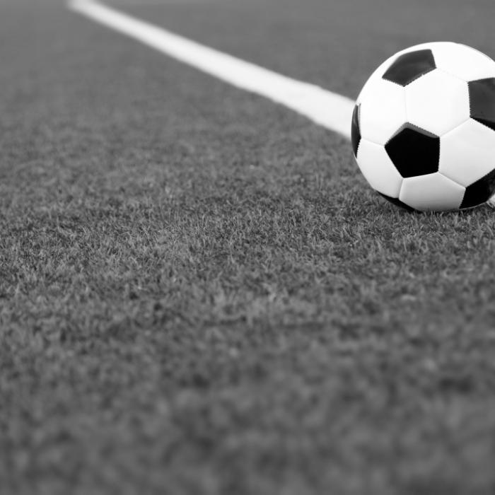 Tödlicher Horror-Crash in Bayern! Fußballer (22) verbrennt in Auto