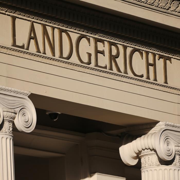 Horror-Nachbarn! Mann im Rollstuhl wochenlang von Familie gequält