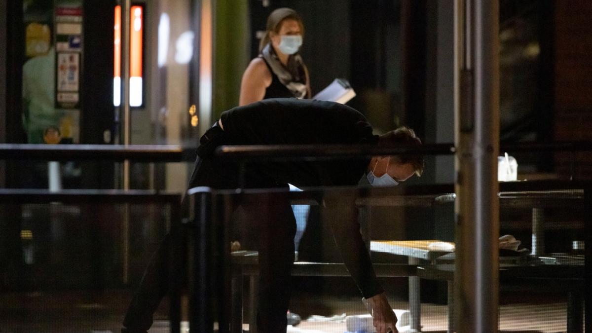 In Oberhausen wurden drei Menschen vor einer McDonald's-Filiale angeschossen. (Foto)