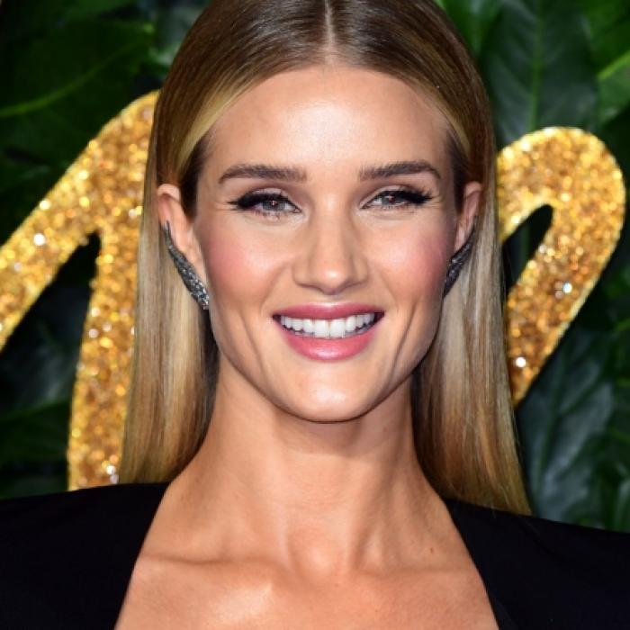 Sexy Bikini-Hammer! Da flippt selbst Toni Garrn aus
