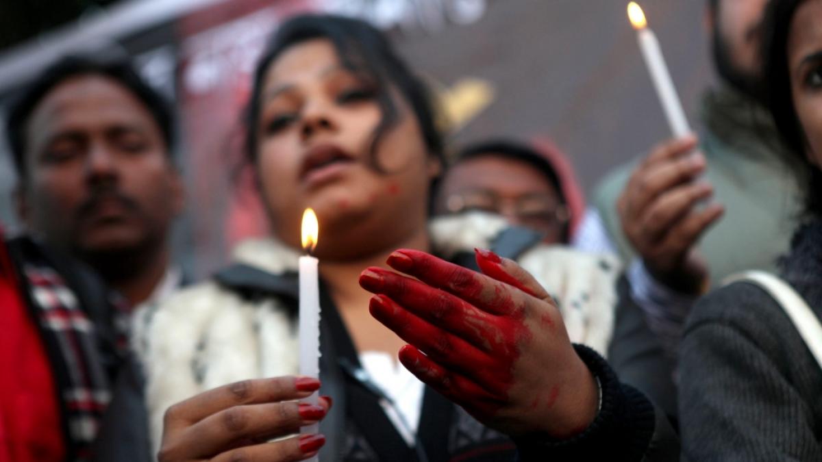 In Indien ist ein 16-j&auml;hriges M&auml;dchen von vier ihrer Cousins und einem Lehrer vergewaltigt worden. (Symbolbild) (Foto)