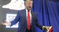 Donald Trump wurde bei der Präsentation seiner neuen Sneaker in Philadelphia ausgebuht.