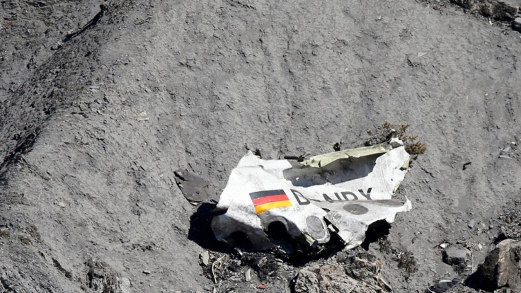 Wrackteil des abgestürzten Germanwings-Flugzeuges.
