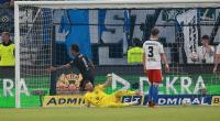 Enzo Millot (l.) schoss den VfB Stuttgart zum Klassenerhalt. Der Hamburger SV verpasste den Aufstieg in die 1. Fußball-Bundesliga.
