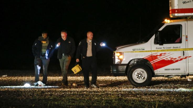 Bei einer Schießerei in Texas sind zwei Gäste einer Party getötet worden, mindestens 14 weitere wurden evrletzt.