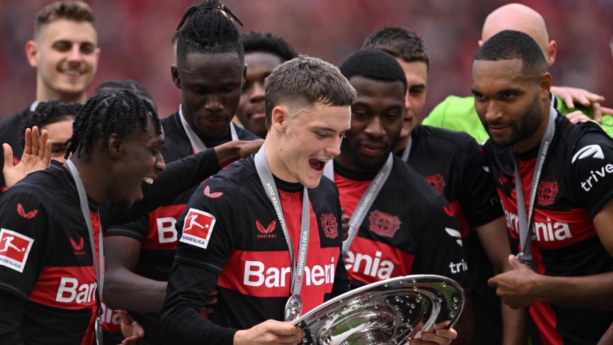 Bayer Leverkusen feierte 2023/24 die deutsche Meisterschaft. Im Sommer stehen Testspiele f&uuml;r die neue Bundesliga-Saison an. (Foto)