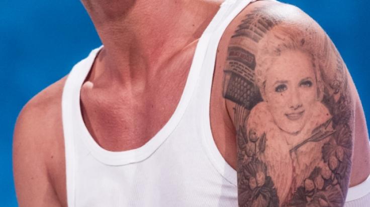 So stolz trägt Florian Silbereisen sein Helene-Fischer-Tattoo.