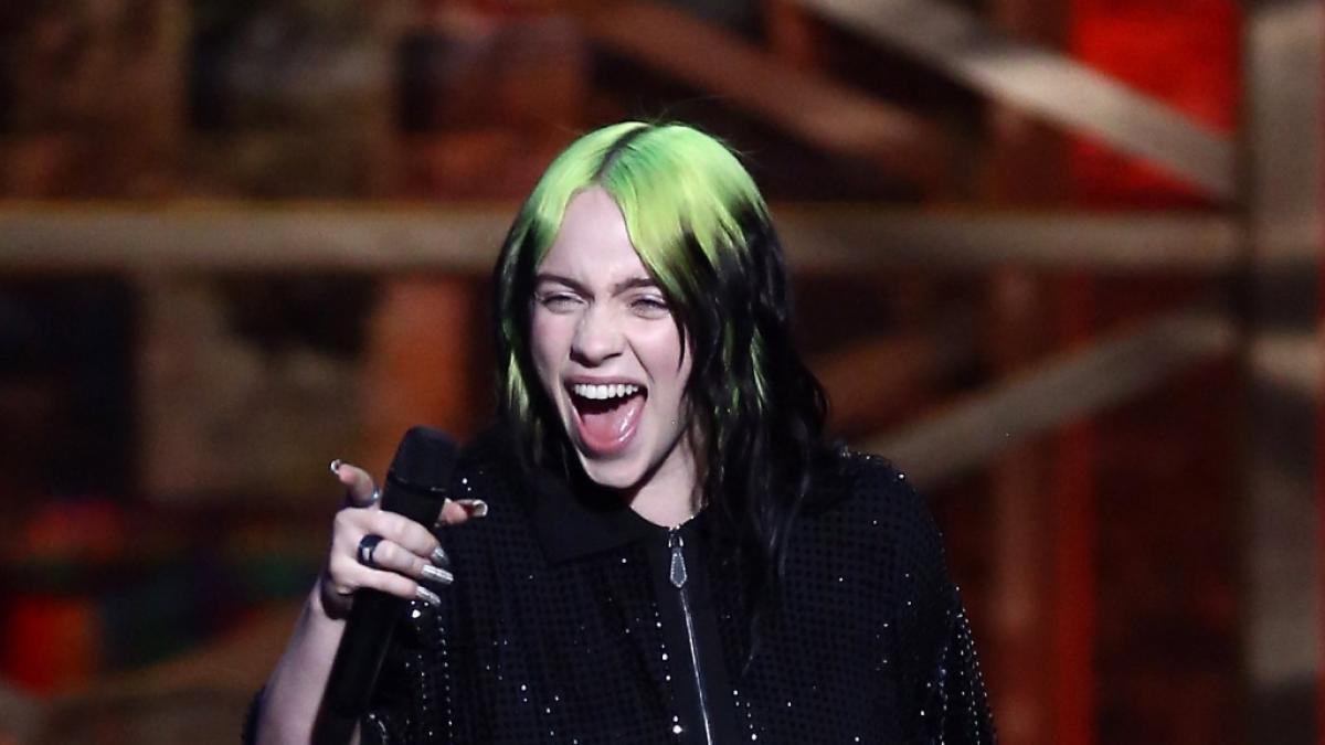 K&uuml;rzlich &uuml;berraschte Billie Eilish mit blonden Haaren. Nun legte sie nach. (Foto)