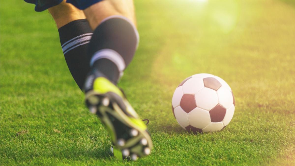 Die englische Fu&szlig;ballwelt steht nach dem pl&ouml;tzlichen Tod von Charlie Strutton unter Schock - der Fu&szlig;baller wurde nur 34 Jahre alt. (Foto)