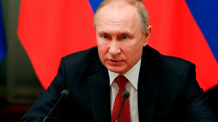 Nach der Verhaftung Nawalnys droht die EU Wladimir Putin mit Sanktionen.