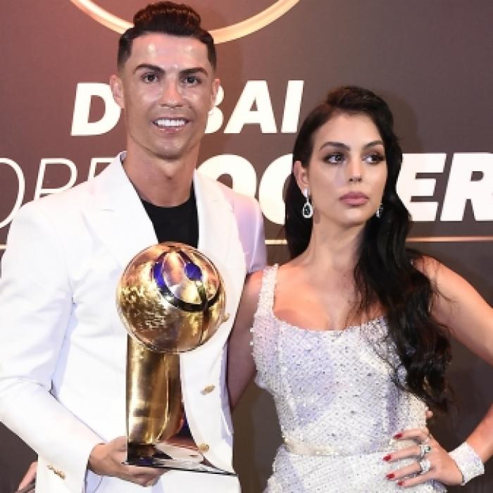 Volltreffer in sinnlichen Dessous! SO bettet sich die CR7-Freundin
