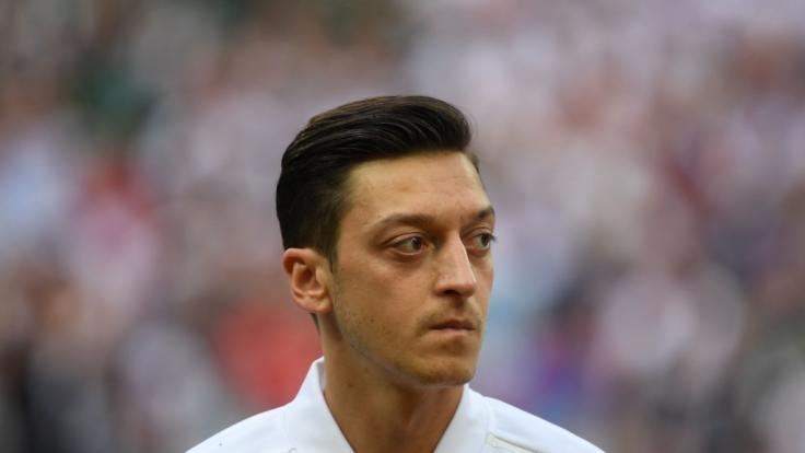 Mesut Özil hier noch mit dem Trikot der Deutschen Nationalmannschaft.