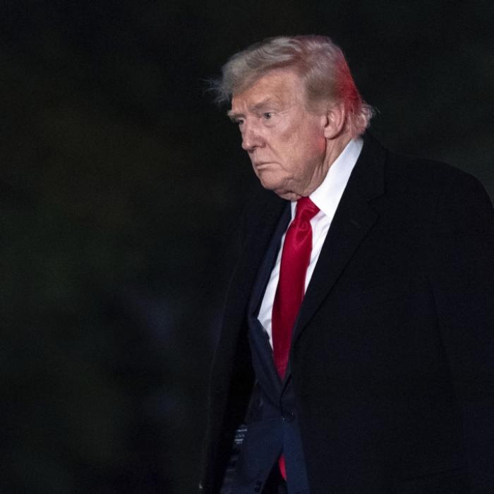 Kuscheln mit Putin und Melania-Spott - Trump-Clan ausgelacht