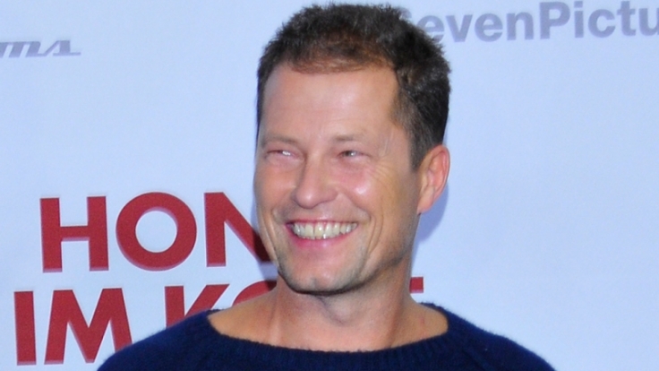 Til Schweiger dementiert Beziehungsgerüchte erneut.