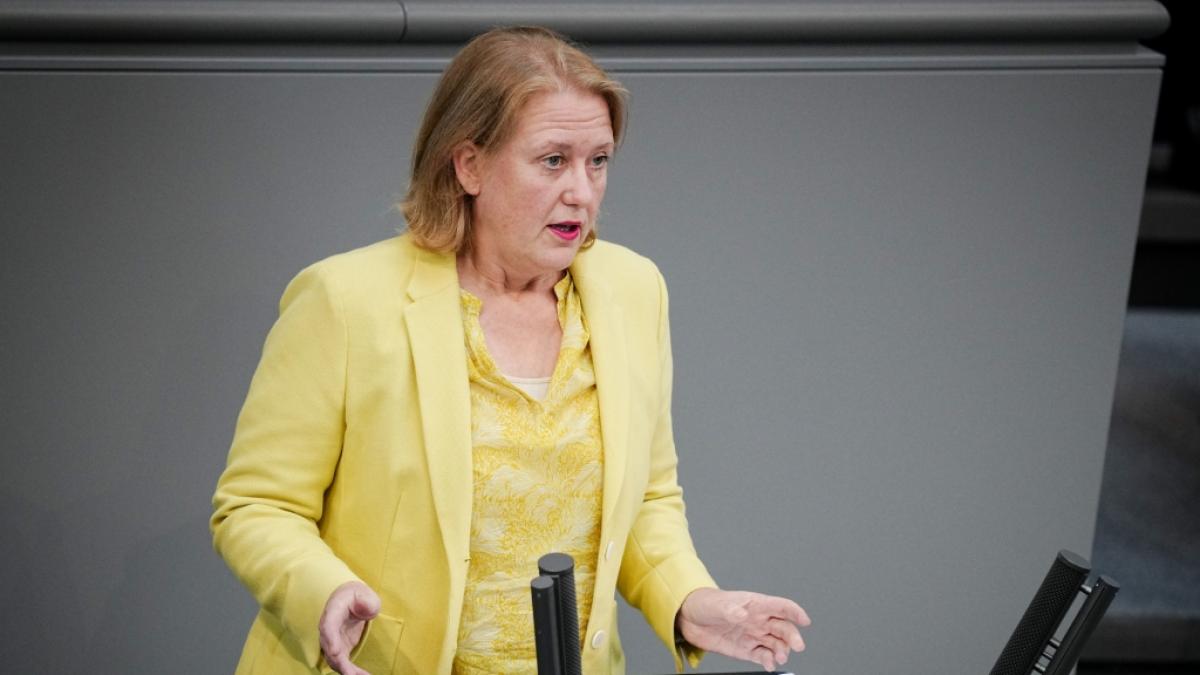 Lisa Paus (B&uuml;ndnis 90/Die Gr&uuml;nen), Bundesministerin f&uuml;r Familie, Senioren, Frauen und Jugend. (Foto)