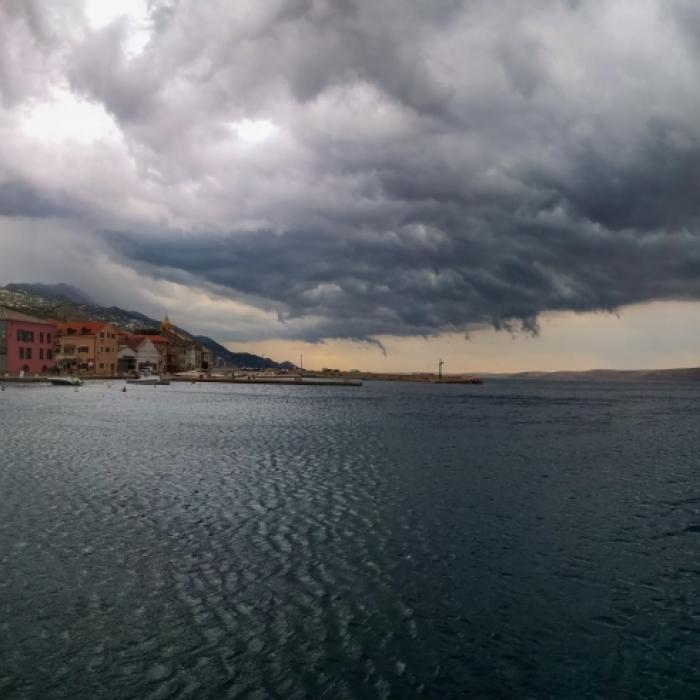 4 Deutsche bei Bora-Sturm an verlassener Klippe gestrandet