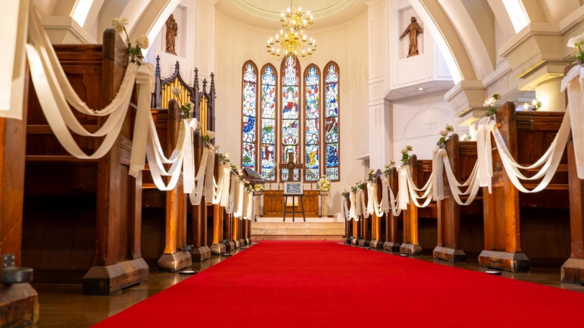 So sehen Sie am Sonntag die Gottesdienste in K&ouml;ln und Co. live im TV und Live-Stream. (Symbolfoto) (Foto)
