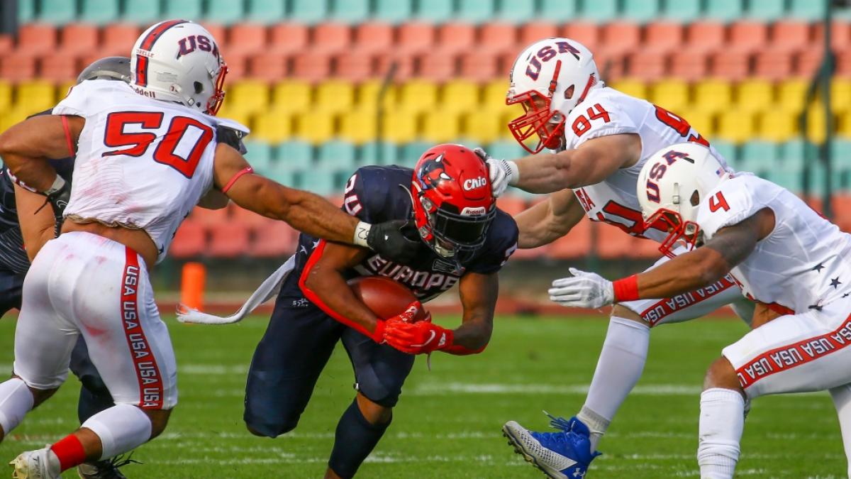 All Star Game in der European League of Football gegen das Team USA. Justin Rogers l&auml;uft durch eine L&uuml;cke der Abwehr. (Symbolbild) (Foto)