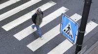 Autofahrer müssen mit mäßigem Tempo an Zebrastreifen heranfahren.