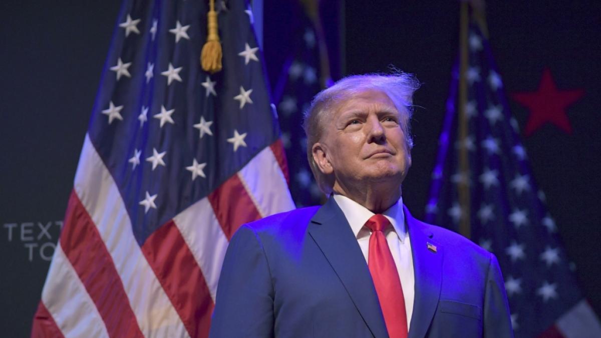 Donald Trump attackierte bei einer Wahlkampfveranstaltung in Davenport, Iowa, seine politischen Gegner. (Foto)