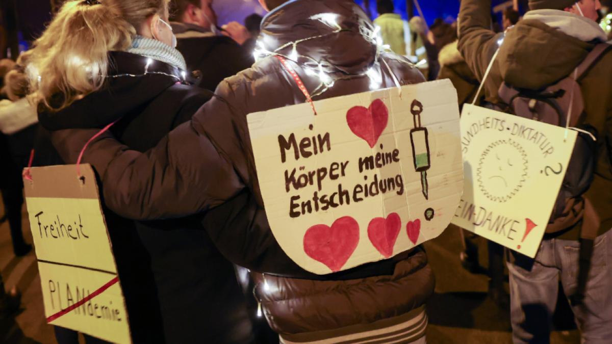 Es dauert mit der Entscheidung &uuml;ber eine allgemeine Impfpflicht. (Foto)
