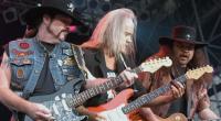 Die drei Gitarristen der us-amerikanischen Southern Rock-Band Lynyrd Skynyrd (v.l.n.r.): Hughey Thomasson, Ricky Medlocke, Gary Rossington.