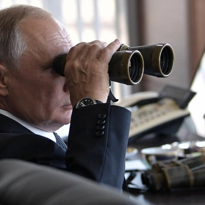 Irrer Ukraine-Bericht: UFO zerstört Putin-Panzer bei Blitzangriff!
